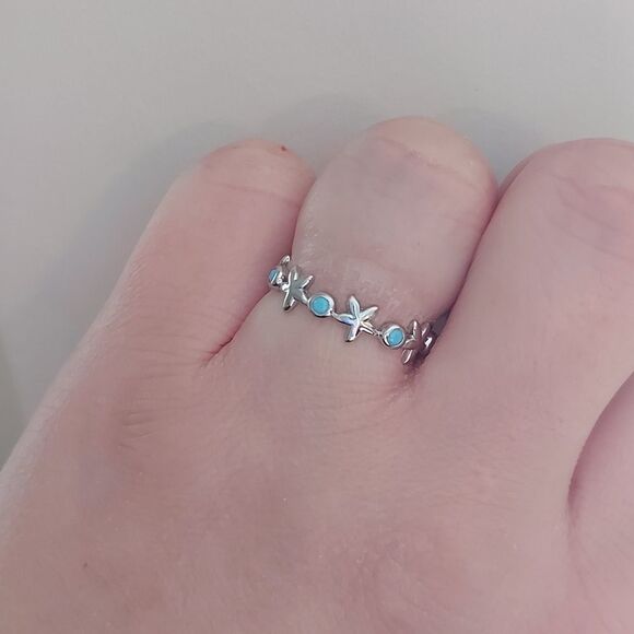925 Sterling Silver Starfish Ring - Picture 5 of 9